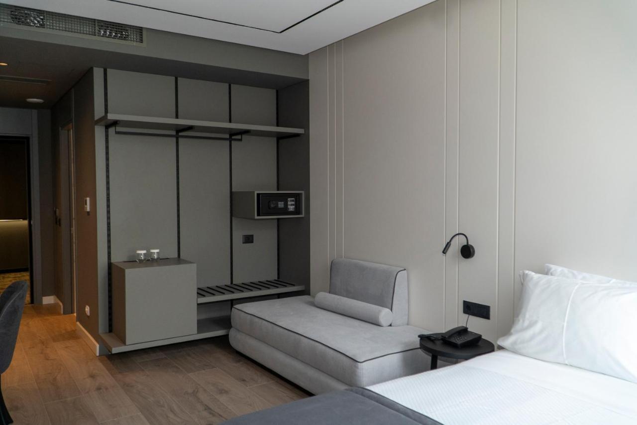 Center Hotel Sarande Exterior photo